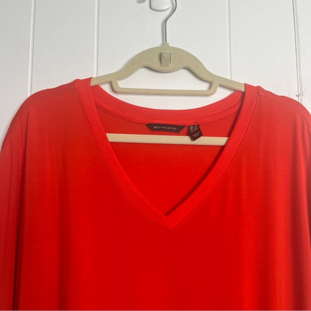 H by Halston Vibrant Tomato Red V-Neck Tee Stretch Boxy Loose Women's 1X - Picture 3 of 7